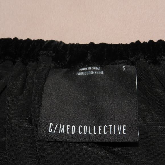 C/Meo Black Velvet Beaded Off the Shoulder Ruffle Sleeve Belted Romper - Picture 9 of 11